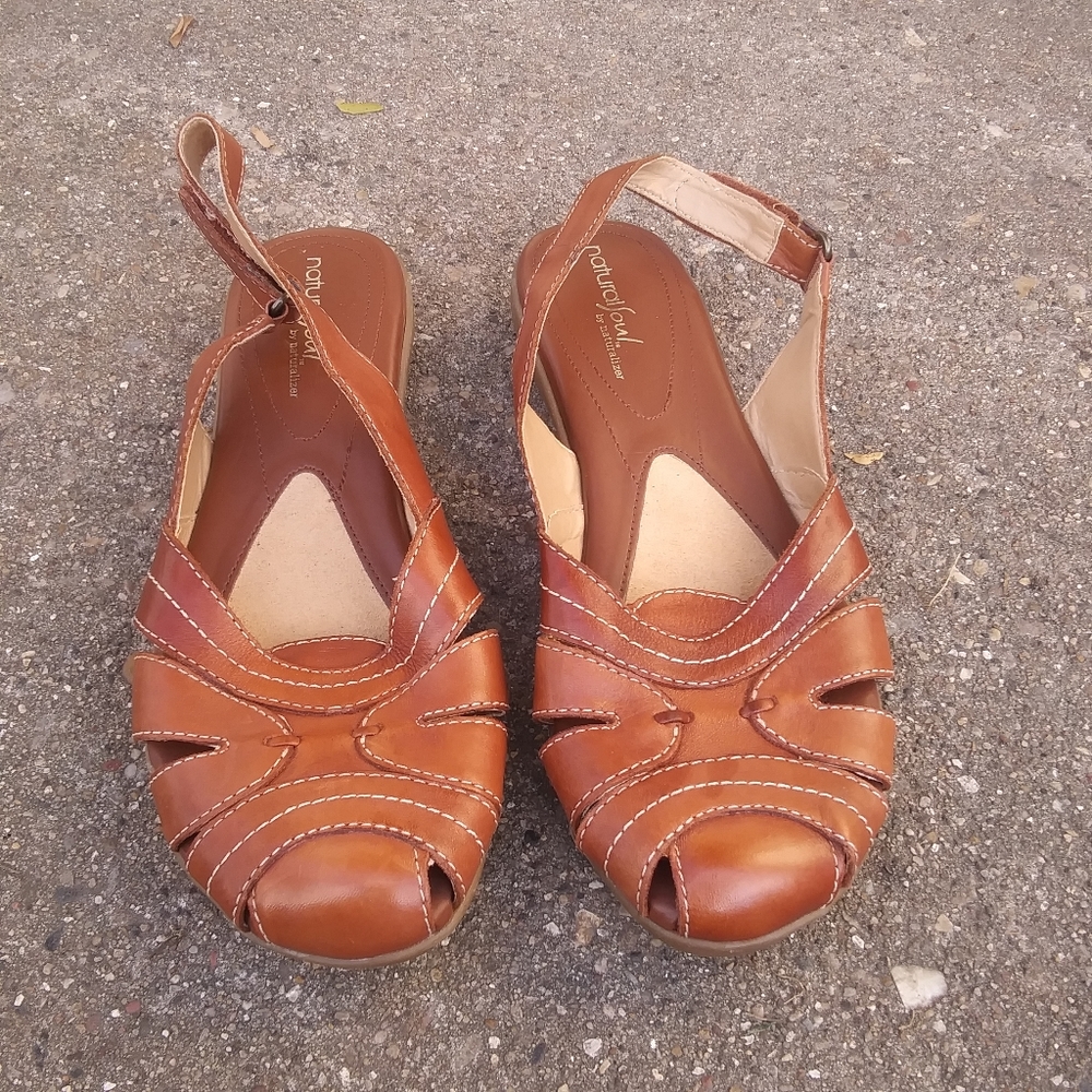 Natural Soul brown/tan naturalizer leather slingback - 8.5